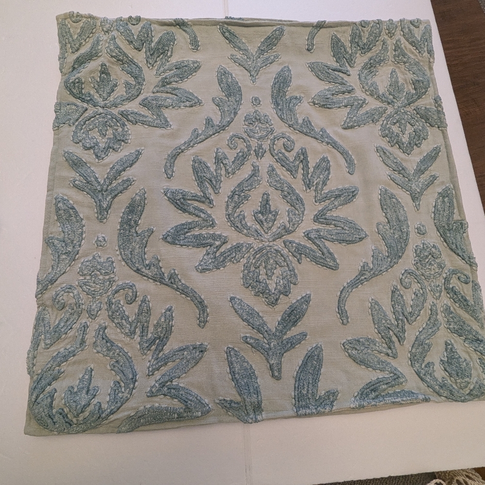 Gorgeous Damask Pillow Covers Southern Living